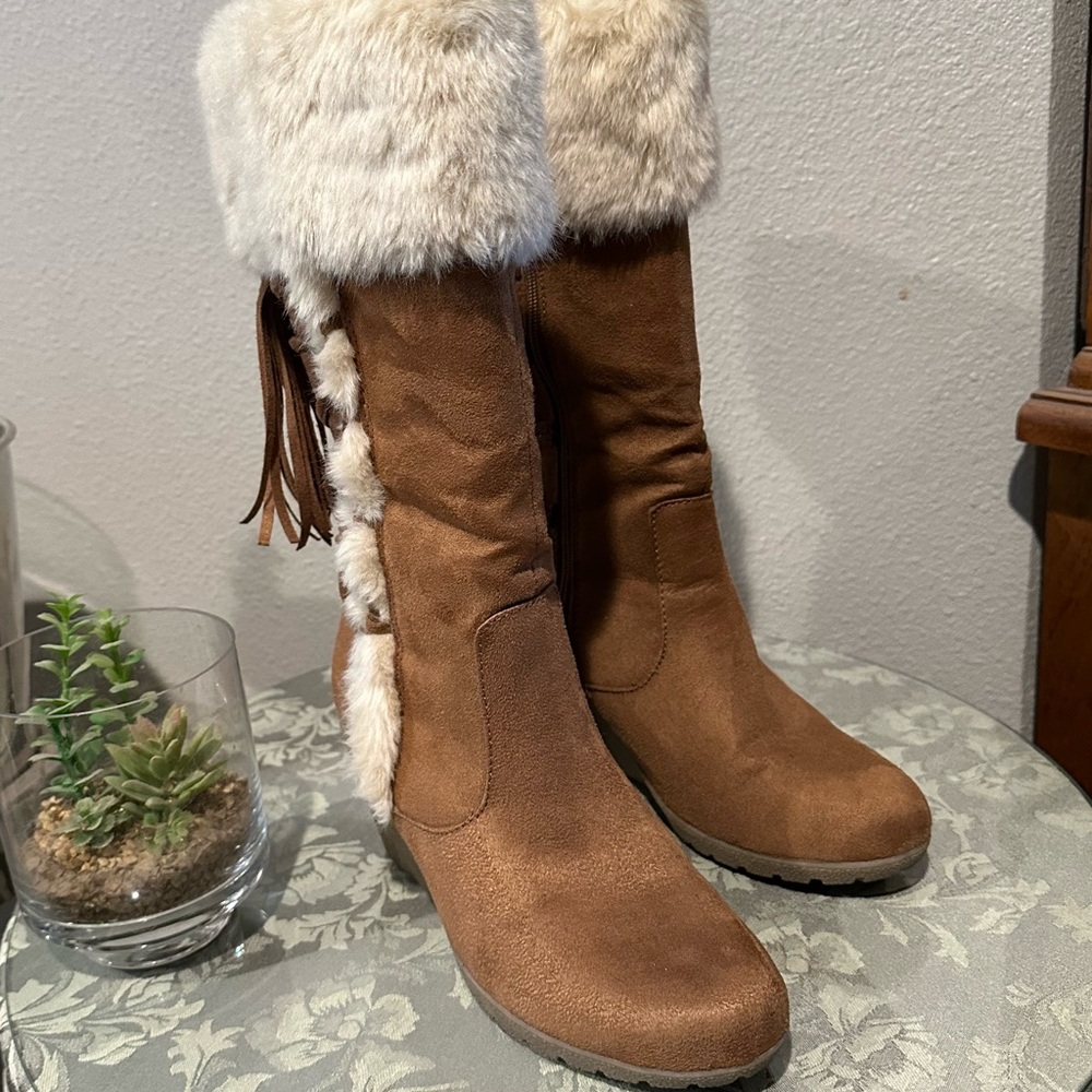 SM New York Tan Faux Fur Trimmed Boots